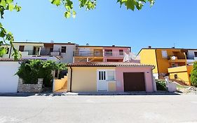 Apartments Danijel